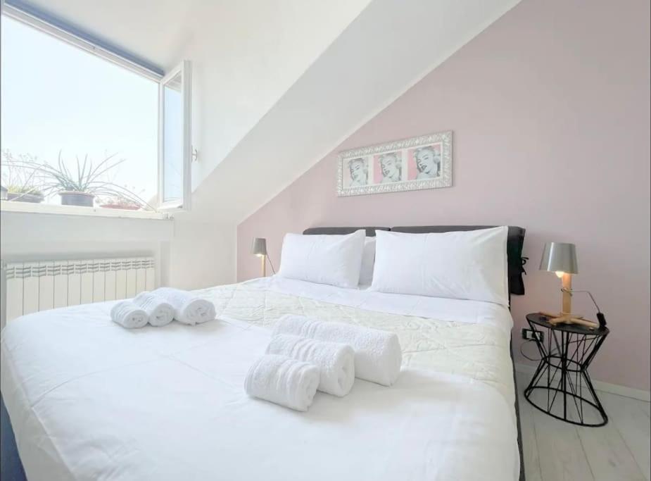 Mansarda Vista Mare A Zinola Apartment Савона Екстериор снимка